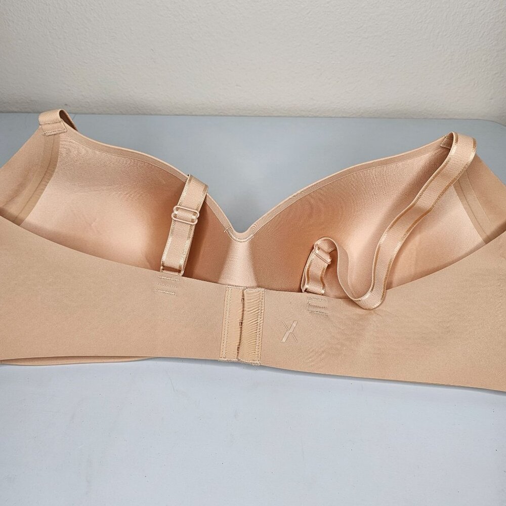 Knix 42DD Nude WingWoman Contour Bra Wire Free Lightly Lined Molded Cups - Picture 5 of 7